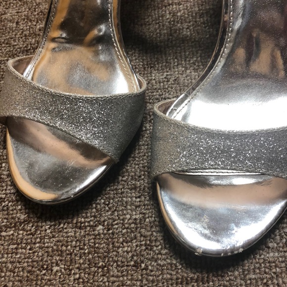 Glitter silver shoes - Picture 3 of 5